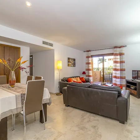 Bennecke Palmera * Τορεβιέχα